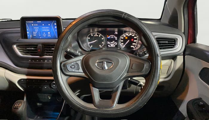 2023 Tata ALTROZ XM PLUS PETROL, Petrol, Manual, 83,213 km, Steering Wheel Close Up