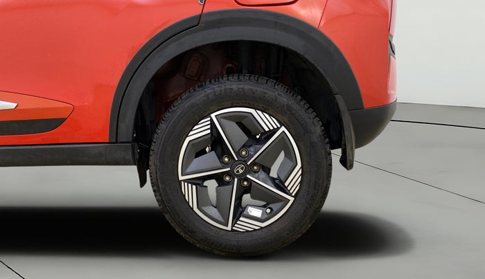 2024 Tata NEXON CREATIVE PLUS 1.2 REVOTRON 6 AMT DT, Petrol, Automatic, 4,273 km, Left Rear Wheel