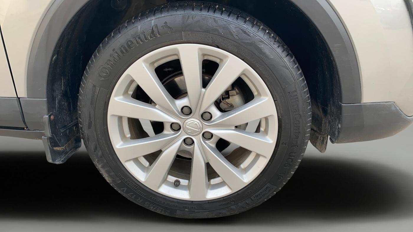 2022 MG ASTOR SMART 1.5 CVT, Petrol, Automatic, 18,352 km, Right Front Wheel
