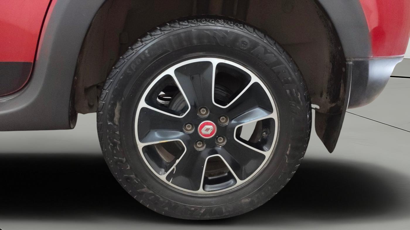 2018 Renault Duster RXS CVT, CNG, Automatic, 74,349 km, Left Rear Wheel