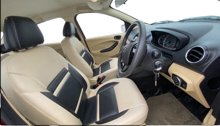 2018 Ford Figo Aspire TITANIUM 1.2 PETROL, Petrol, Manual, 17,973 km, Right Side Front Door Cabin