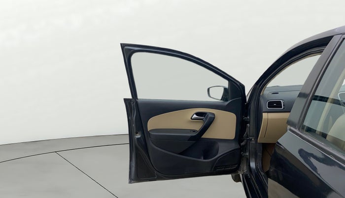 2018 Volkswagen Ameo HIGHLINE PLUS 1.5L AT 16 ALLOY, Diesel, Automatic, 1,09,788 km, LHS Front Door