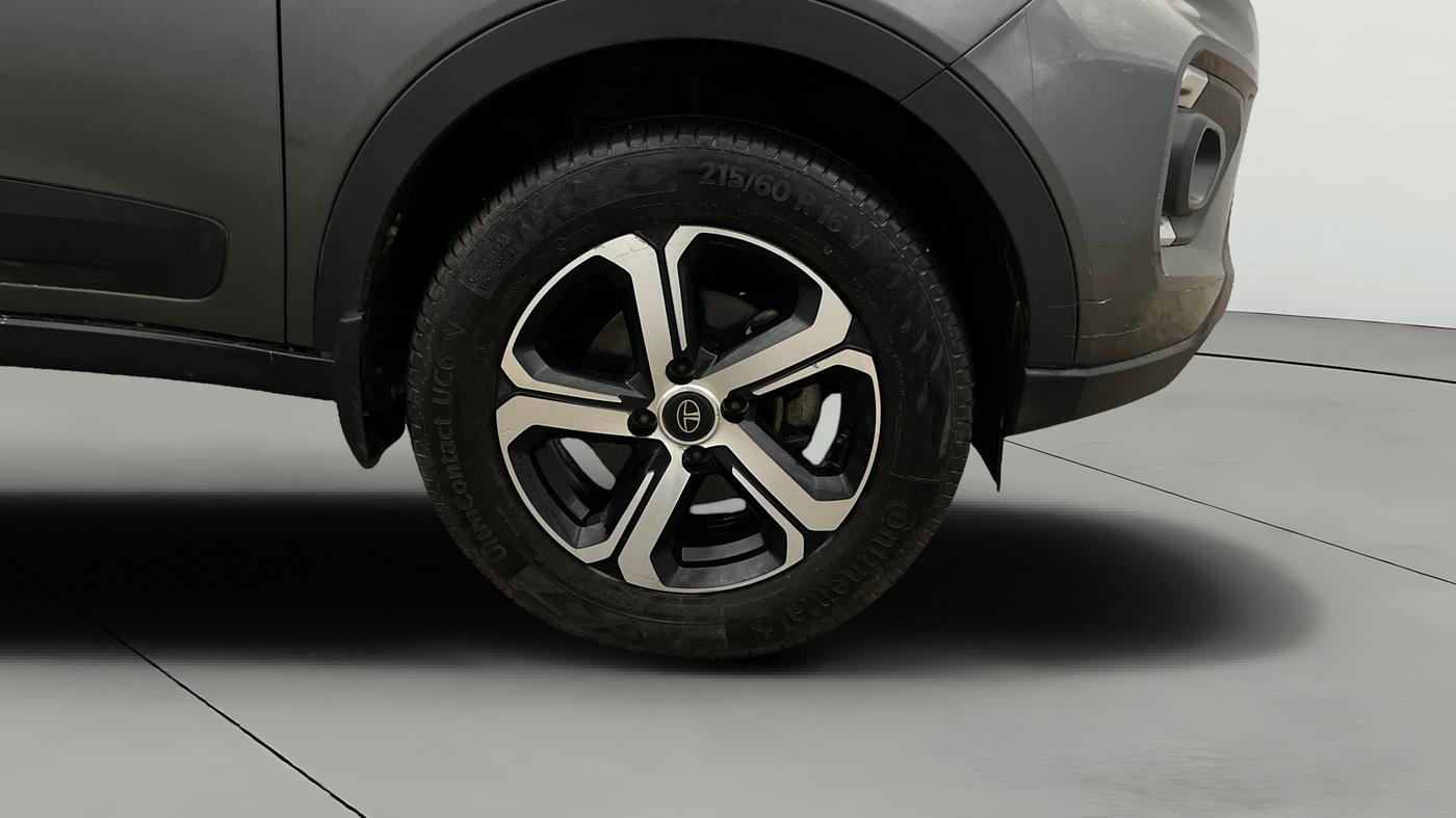 2022 Tata NEXON XZ PLUS (HS) PETROL, Petrol, Manual, 42,992 km, Right Front Wheel