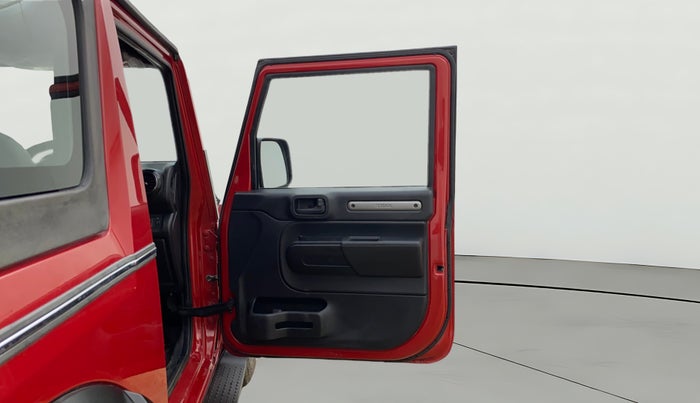 2021 Mahindra Thar LX PETROL HT 4WD AT, Petrol, Automatic, 25,244 km, RHS Front Door