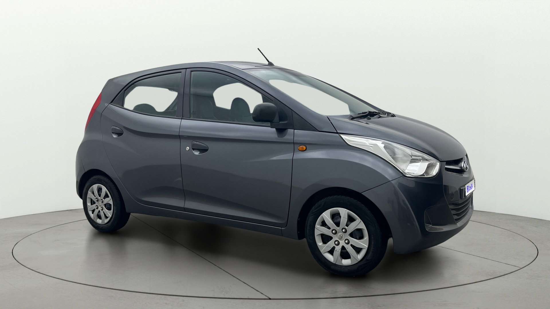2016 Hyundai EON MAGNA +