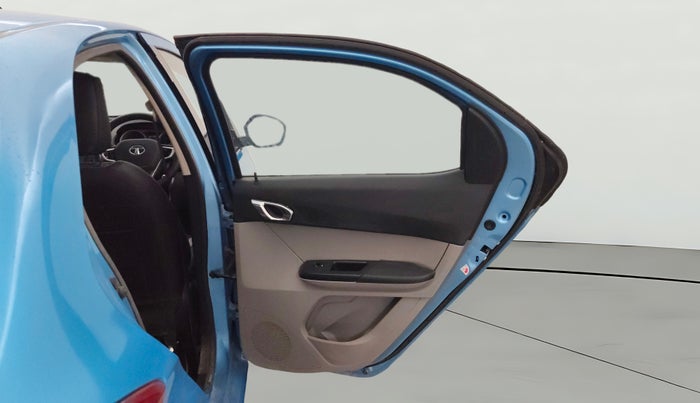 2016 Tata Tiago XZ PETROL, Petrol, Manual, 74,162 km, RHS Rear Door