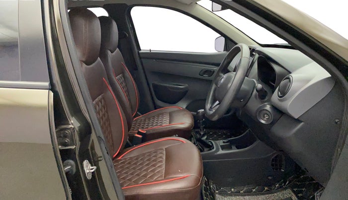 2016 Renault Kwid RXT 0.8 (O), Petrol, Manual, 94,705 km, Right Side Front Door Cabin