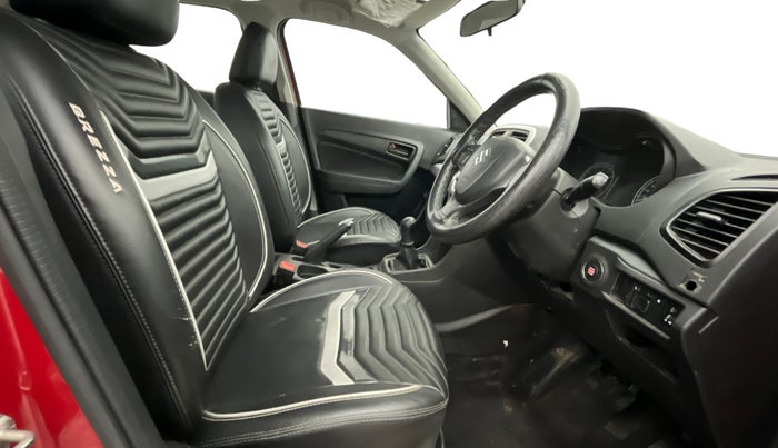 2020 Maruti Vitara Brezza VXI, Petrol, Manual, 37,328 km, Right Side Front Door Cabin