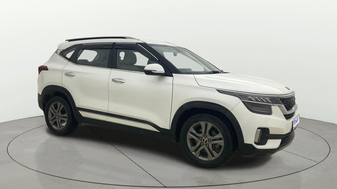 2020 KIA SELTOS HTX 1.5 PETROL, Petrol, Manual, 1,03,939 km, Right Front Diagonal