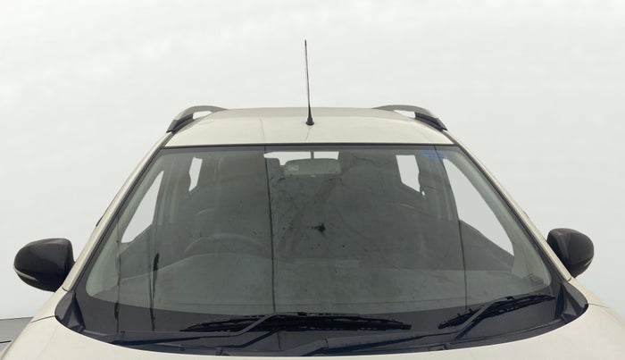 2020 Maruti XL6 ZETA MT, Petrol, Manual, 74,762 km, Front Windshield