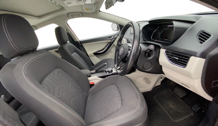 2023 Tata NEXON XZA PLUS SUNROOF PETROL, Petrol, Automatic, 31,113 km, Right Side Front Door Cabin