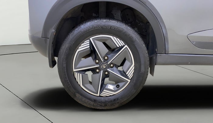 2024 Tata NEXON CREATIVE+ SUNROOF DCA 1.2 PETROL, Petrol, Automatic, 17,420 km, Right Rear Wheel