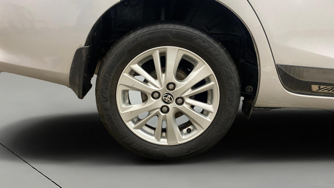 2020 Toyota YARIS G MT, Petrol, Manual, 1,04,531 km, Right Rear Wheel
