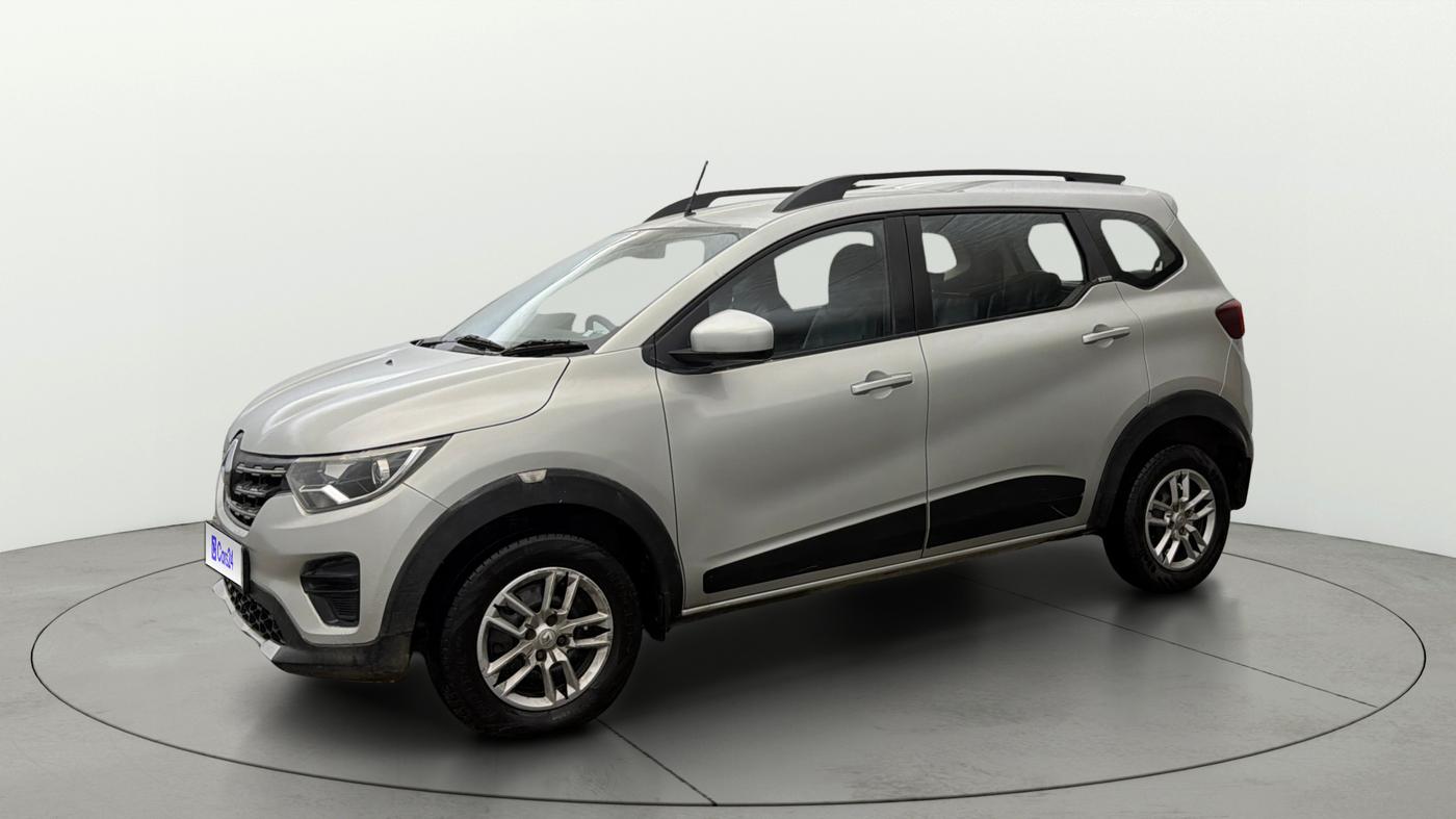 2019 Renault TRIBER RXT, Petrol, Manual, 67,579 km, Left Front Diagonal