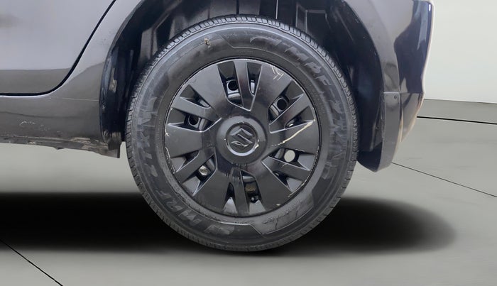2014 Maruti Swift VXI, Petrol, Manual, 67,839 km, Left Rear Wheel