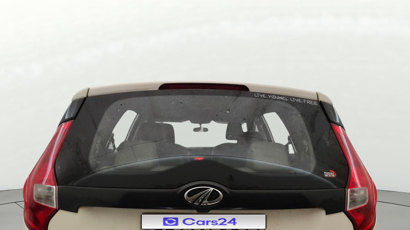 2019 Mahindra MARAZZO M2 7STR, Diesel, Manual, 80,816 km, Rear Windshield
