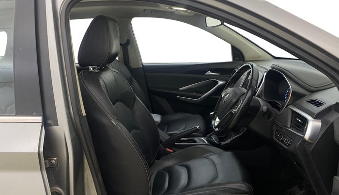 2019 MG HECTOR SHARP HYBRID 1.5 PETROL, Petrol, Manual, 72,811 km, Right Side Front Door Cabin