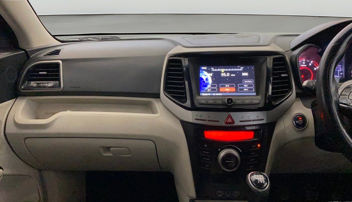 2019 Mahindra XUV300 W8 1.2 PETROL, Petrol, Manual, 73,413 km, Air Conditioner