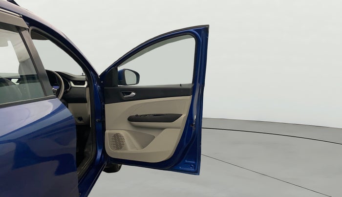 2020 Renault TRIBER RXZ, Petrol, Manual, 80,509 km, RHS Front Door