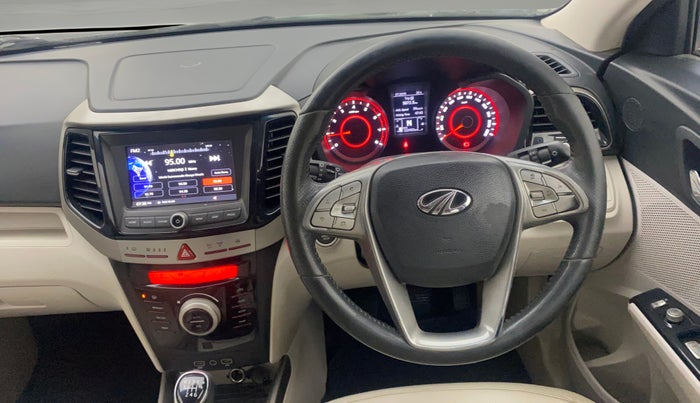 2021 Mahindra XUV300 W8 (O) 1.2 PETROL, Petrol, Manual, 1,22,446 km, Steering Wheel Close Up