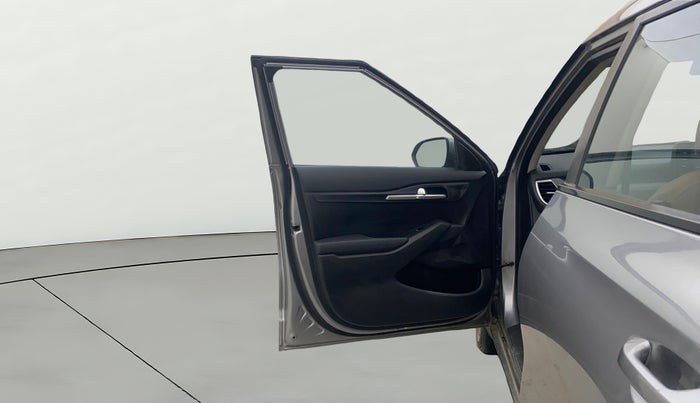 2019 KIA SELTOS HTK PLUS 1.5, Petrol, Manual, 93,193 km, LHS Front Door