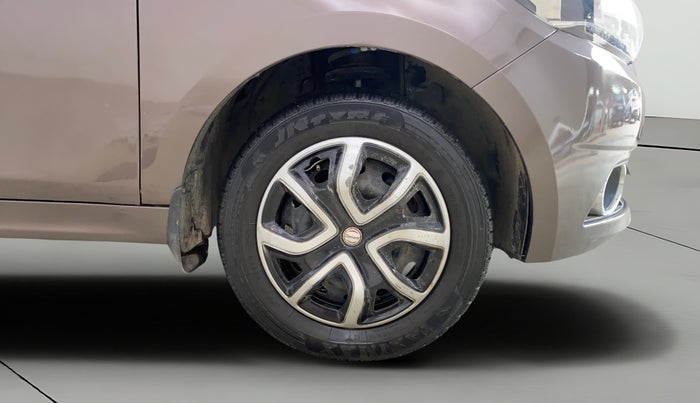 2016 Tata Tiago XZ PETROL, CNG, Manual, 68,463 km, Right Front Wheel