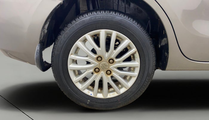 2018 Maruti Dzire ZXI, Petrol, Manual, 51,375 km, Right Rear Wheel
