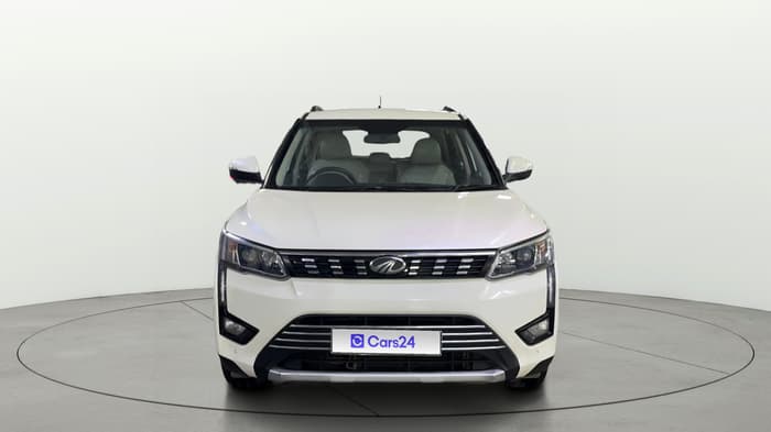 2022 Mahindra XUV300 W8 (O) 1.5 DIESEL AMT, Diesel, Automatic, 63,025 km, Front