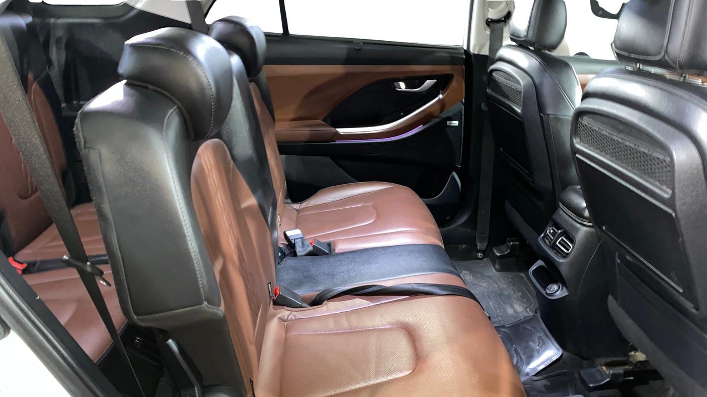 2022 Hyundai ALCAZAR PLATINUM 2.0 MT 7STR, Petrol, Manual, 25,536 km, Right Side Rear Door Cabin