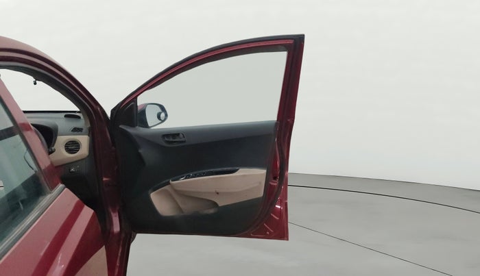 2015 Hyundai Grand i10 MAGNA 1.2 KAPPA VTVT, CNG, Manual, 62,838 km, RHS Front Door