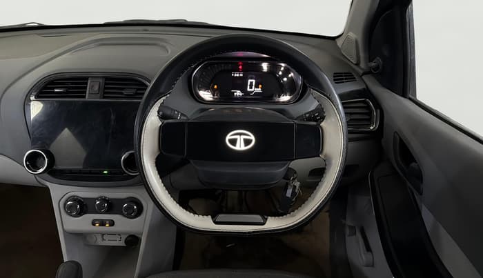 2025 Tata Tiago XE CNG, CNG, Manual, 9,782 km, Steering Wheel Close Up
