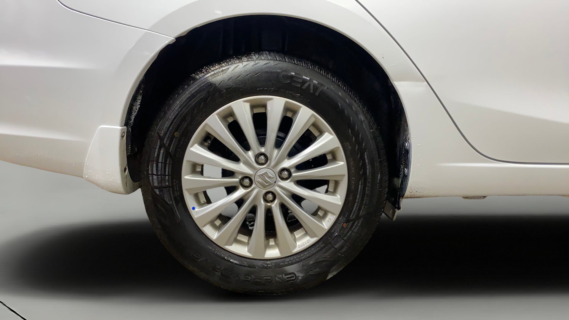 camera-Right-Rear-Wheel