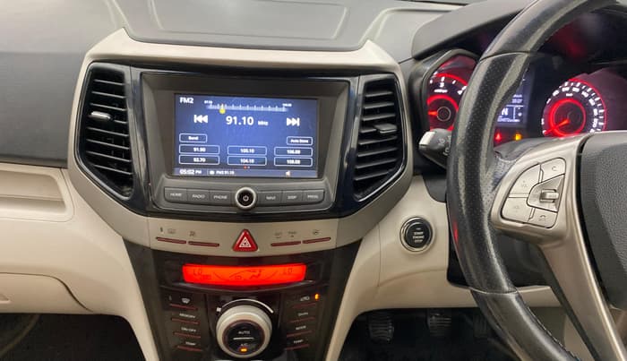 2020 Mahindra XUV300 W8 1.5 DIESEL, Diesel, Manual, 1,04,864 km, Air Conditioner