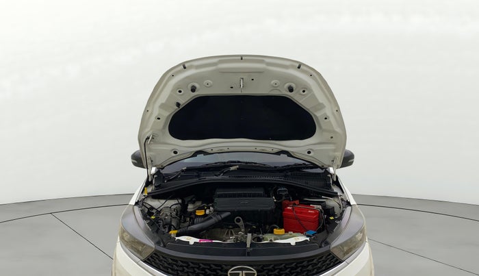 2022 Tata Tiago XT CNG, CNG, Manual, 99,275 km, Open Bonet