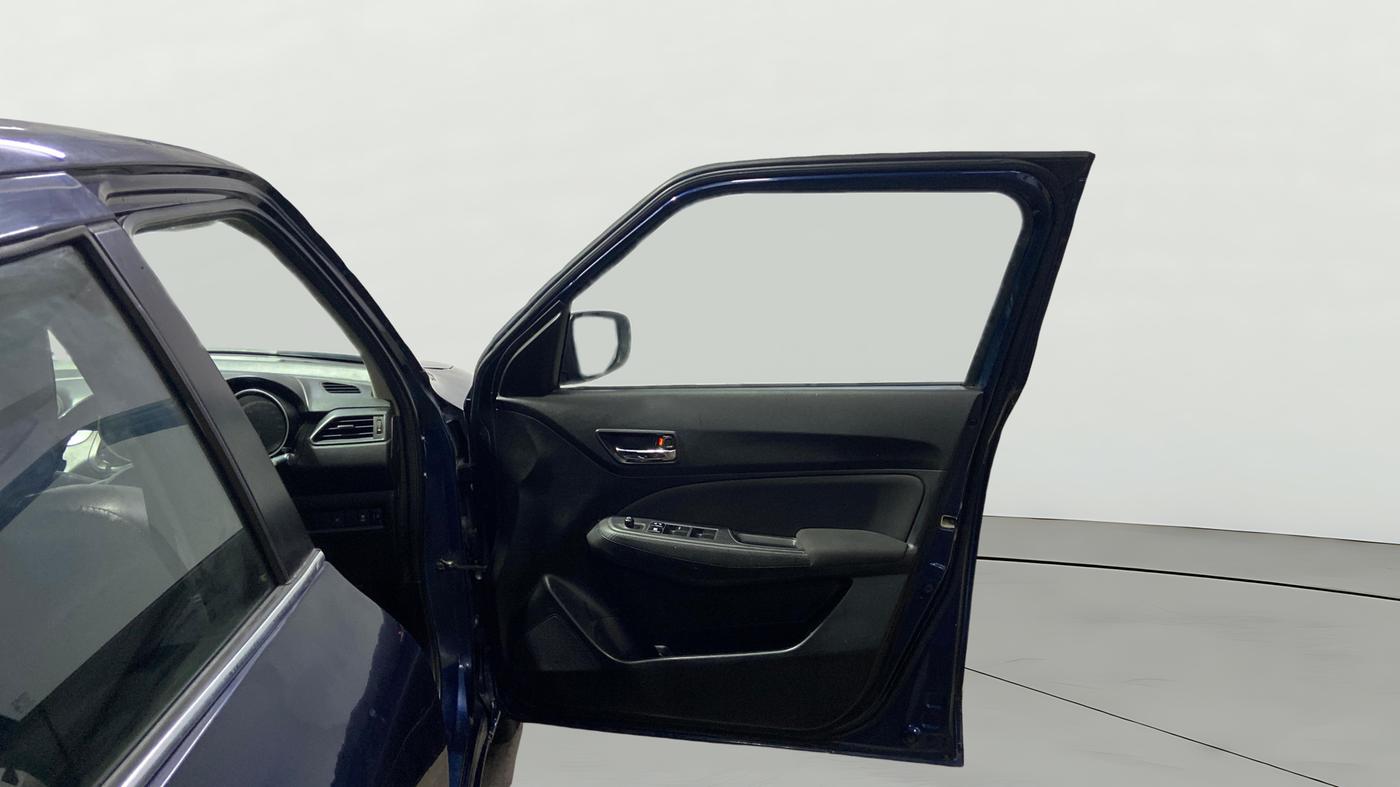 2023 Maruti Swift VXI, Petrol, Manual, 54,128 km, RHS Front Door