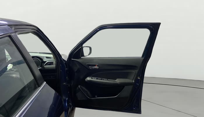 2023 Maruti Swift VXI, Petrol, Manual, 54,128 km, RHS Front Door