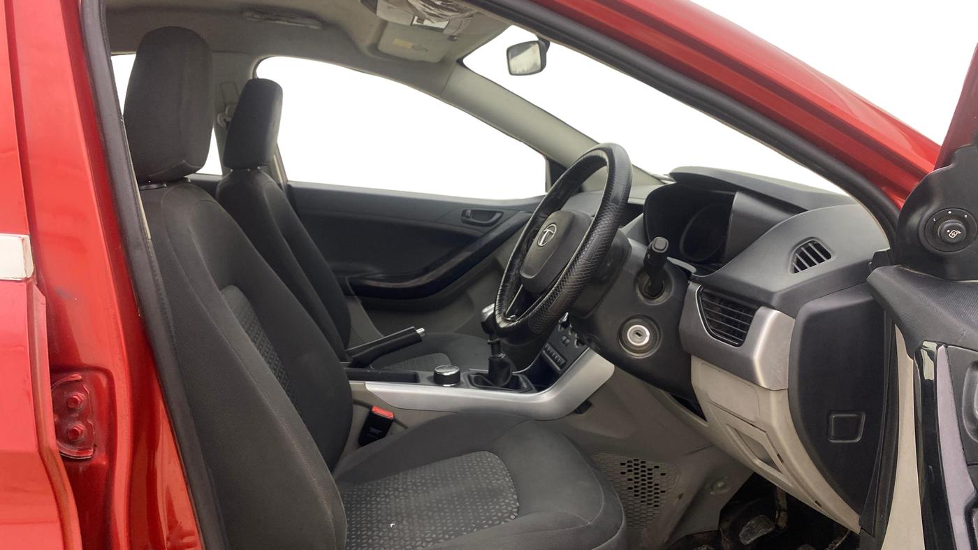 2018 Tata NEXON XM DIESEL, Diesel, Manual, 75,937 km, Right Side Front Door Cabin
