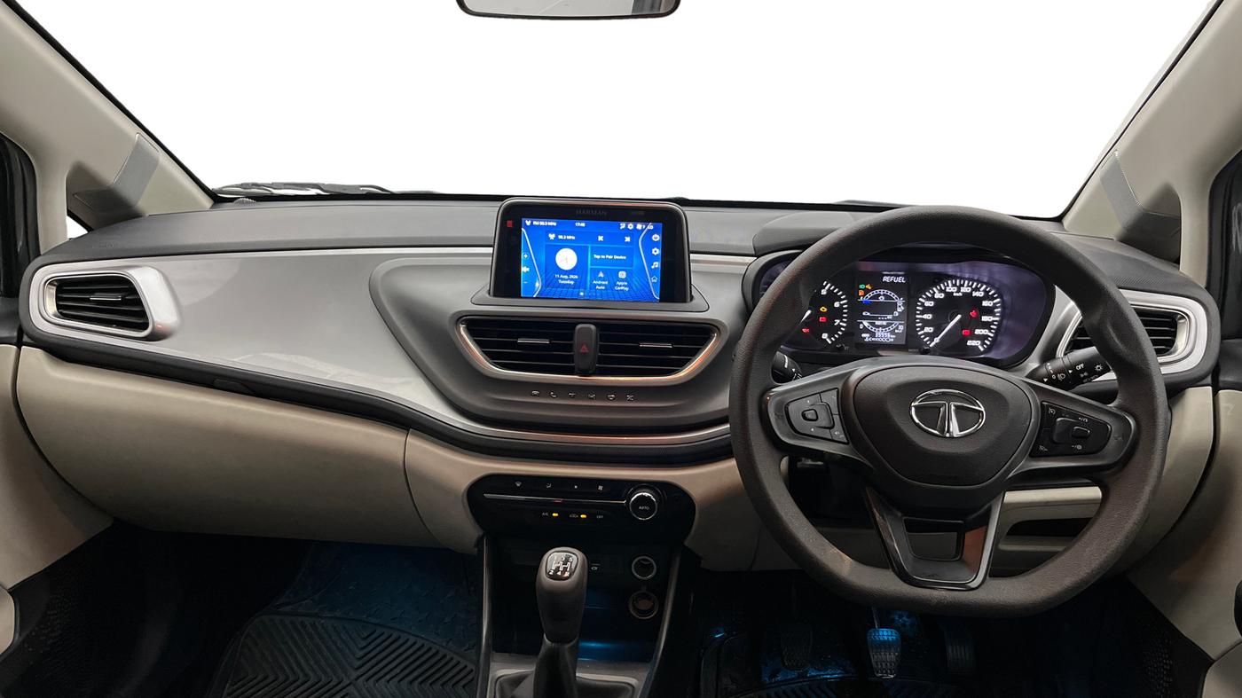 2022 Tata ALTROZ XT PETROL, Petrol, Manual, 39,975 km, Dashboard