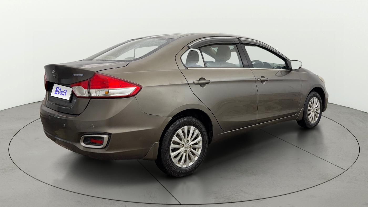 2018 Maruti Ciaz DELTA 1.5 SHVS MT PETROL, Petrol, Manual, 42,768 km, Right Back Diagonal