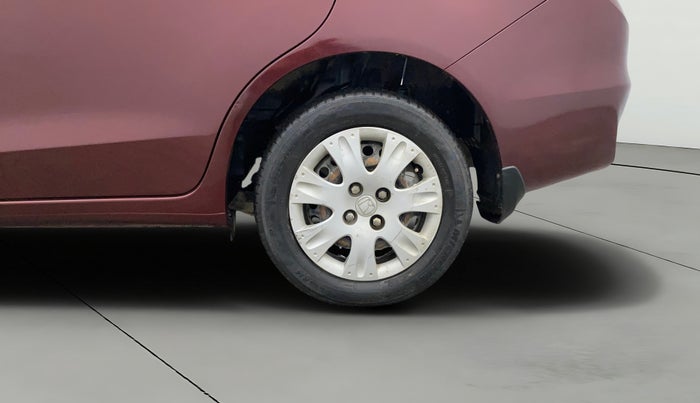 2014 Honda Amaze 1.2L I-VTEC S, Petrol, Manual, 1,36,754 km, Left Rear Wheel