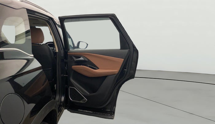 2023 MG HECTOR PLUS SHARP PRO 2.0 TURBO DIESEL 7 STR, Diesel, Manual, 74,430 km, RHS Rear Door