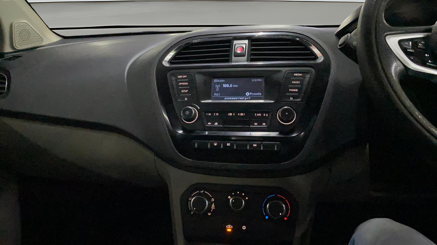2017 Tata Tiago XZ PETROL, Petrol, Manual, 73,243 km, Air Conditioner