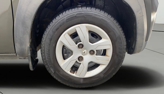 2017 Renault Kwid RXT 0.8, Petrol, Manual, 99,918 km, Right Front Wheel