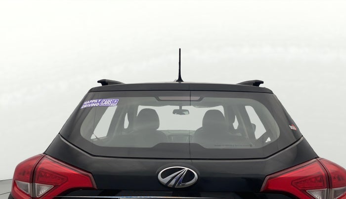 2022 Mahindra XUV300 W6 1.2 PETROL, Petrol, Manual, 26,436 km, Rear Windshield