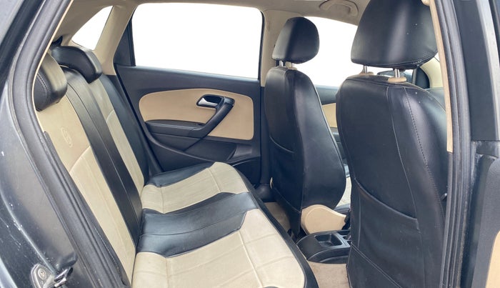 2015 Volkswagen Polo HIGHLINE1.2L, Petrol, Manual, 76,881 km, Right Side Rear Door Cabin