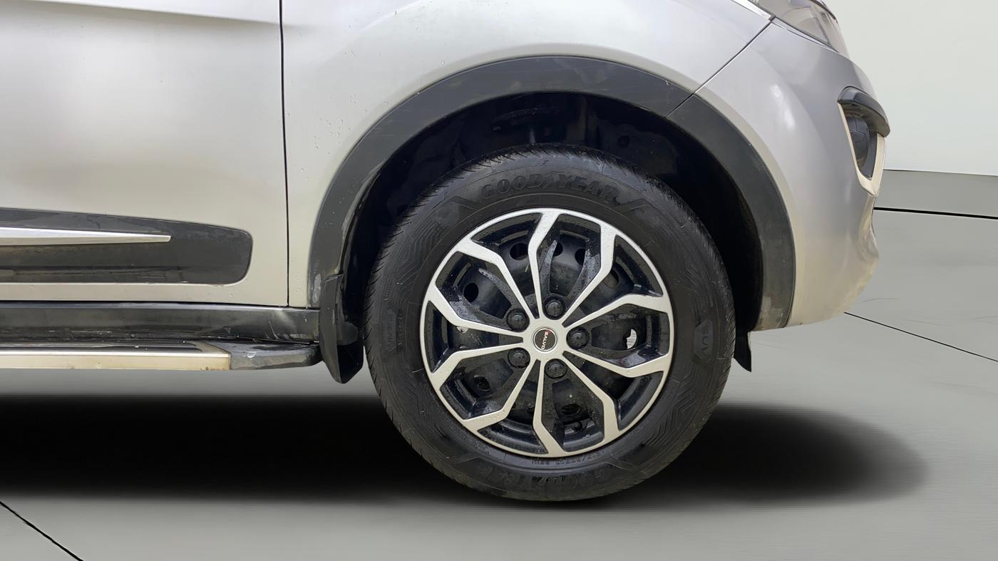 2019 Tata NEXON XMA PETROL, Petrol, Automatic, 43,438 km, Right Front Wheel