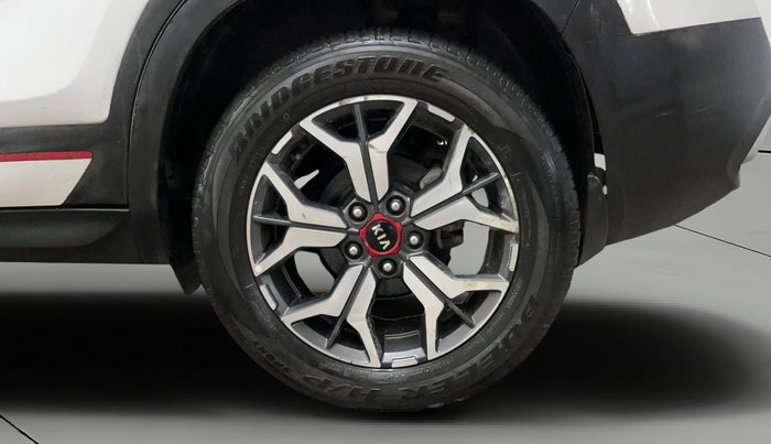 2020 KIA SELTOS GTX PLUS AT 1.5 DIESEL, Diesel, Automatic, 75,342 km, Left Rear Wheel