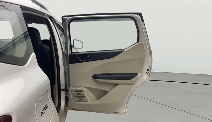 2021 Renault TRIBER RXL MT, Petrol, Manual, 97,073 km, RHS Rear Door