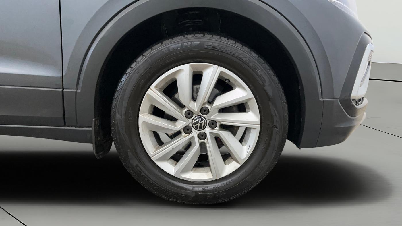 2021 Volkswagen TAIGUN HIGHLINE 1.0 TSI AT, Petrol, Automatic, 64,698 km, Right Front Wheel