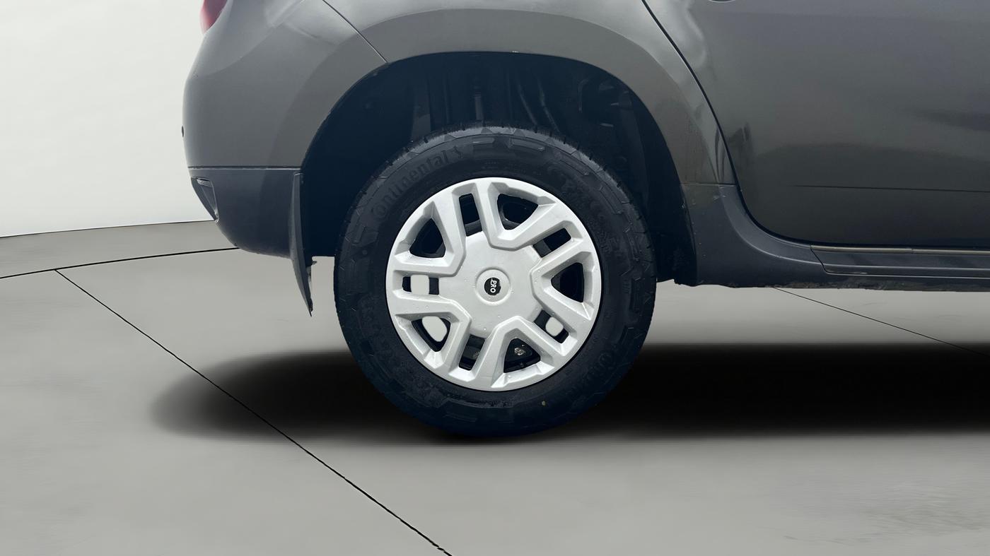 2016 Renault Duster RXL 1.6 PETROL, Petrol, Manual, 49,077 km, Right Rear Wheel